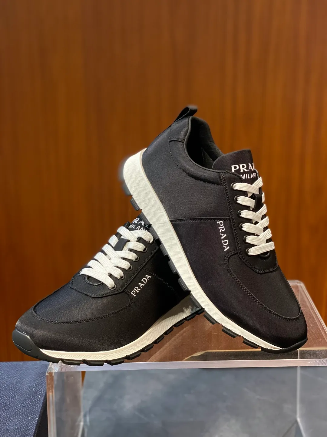 💰660 PRAD*Prax 01 Regenerated Nylon Sneakers ♞size; 39~46 Form and function merge into one, sports inspiration and exquisite craftsmanship quietly meet: Prada men’s sneaker series features unique and clever designs, including Prada Downtown, Cloudbust Thunder 57 #Prada Collision Cross.